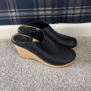 No.6 Black Leather Clogs
